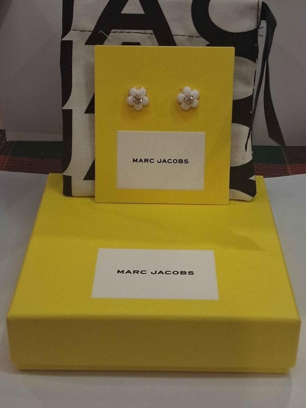 Marc Jacobs Daisy Earrings
